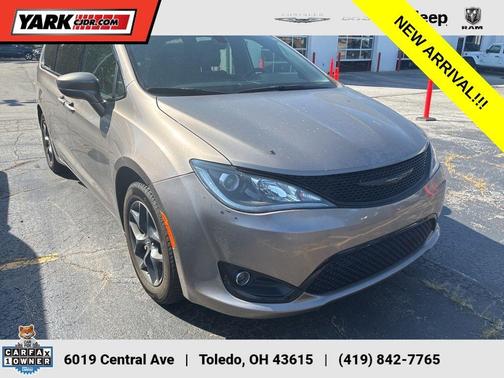 2018 Chrysler Pacifica Touring-L