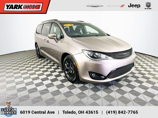 2018 Chrysler Pacifica Touring-L