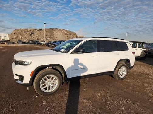 2024 Jeep Grand Cherokee L Laredo