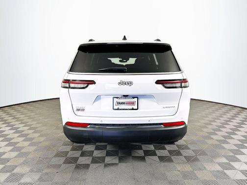 2024 Jeep Grand Cherokee L Laredo