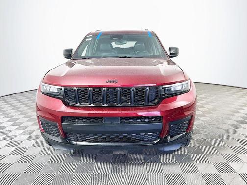 2022 Jeep Grand Cherokee L Laredo