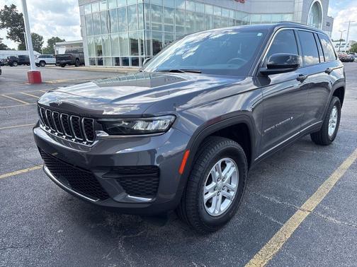 2023 Jeep Grand Cherokee Laredo