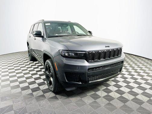 2025 Jeep Grand Cherokee L Laredo