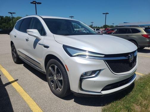 2022 Buick Enclave Essence