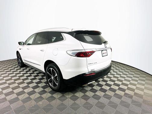 2022 Buick Enclave Essence