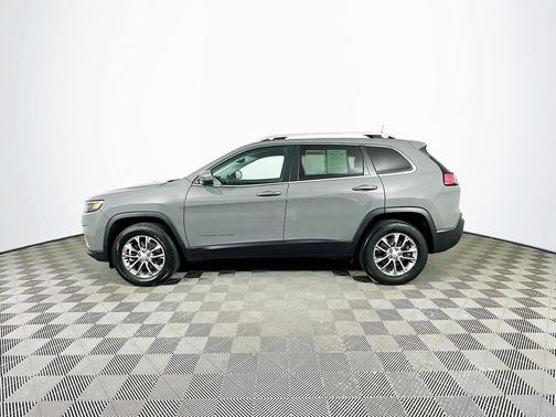 Gray 2021 Jeep Cherokee Latitude Lux
