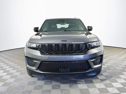 2024 Jeep Grand Cherokee Laredo
