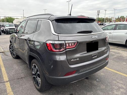 Gray 2023 Jeep Compass Limited