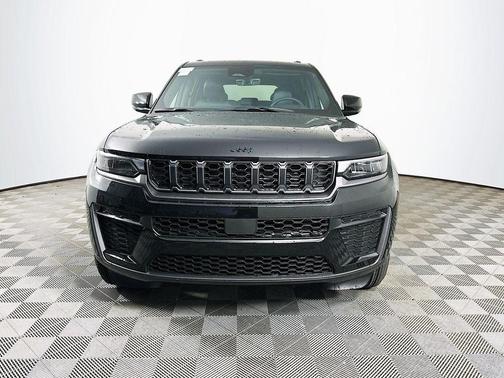 Black 2026 Jeep Grand Cherokee Laredo