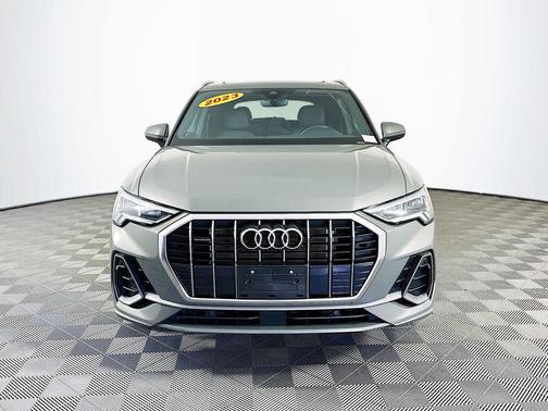 2023 Audi Q3 45 S line Premium