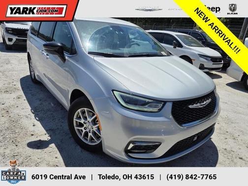 Silver 2024 Chrysler Pacifica Touring-L