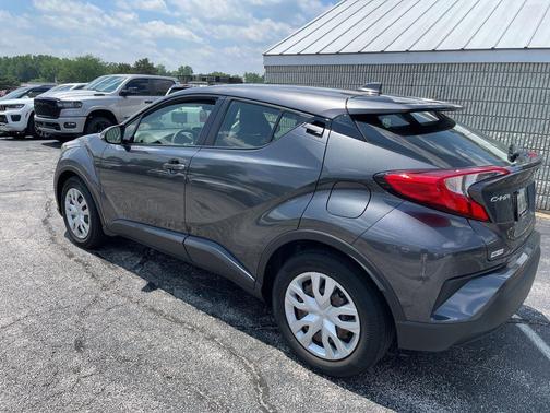2021 Toyota C-HR XLE