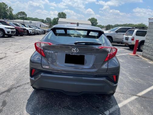 2021 Toyota C-HR XLE