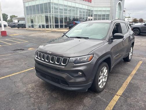 2023 Jeep Compass Latitude Lux