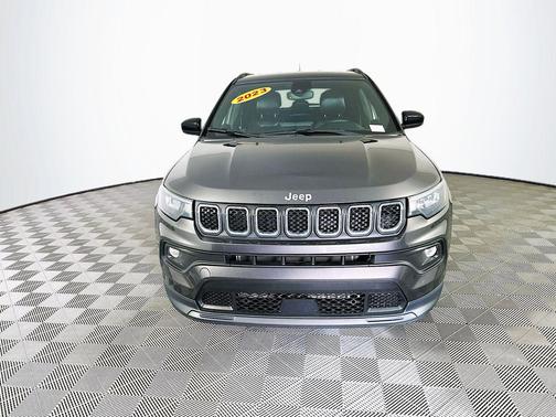 2023 Jeep Compass Latitude Lux