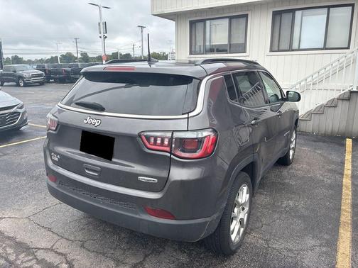 2023 Jeep Compass Latitude Lux