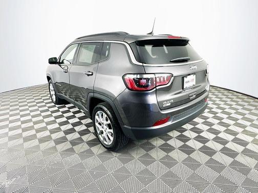 2023 Jeep Compass Latitude Lux