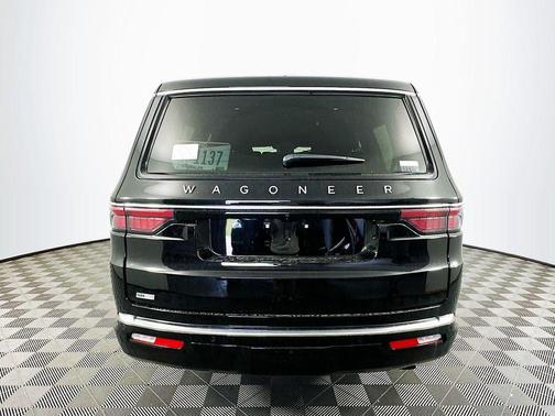 2025 Jeep Wagoneer Base