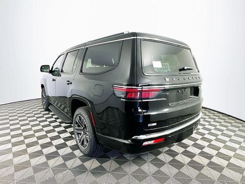 2025 Jeep Wagoneer Base