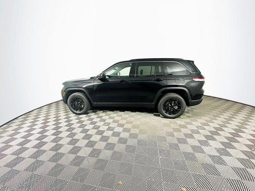 Black 2026 Jeep Grand Cherokee Laredo