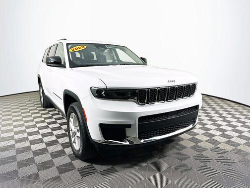 2023 Jeep Grand Cherokee L Laredo