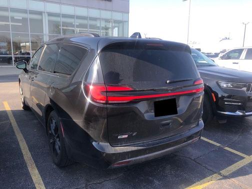 2021 Chrysler Pacifica Touring-L