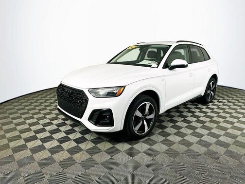 2023 Audi Q5 45 S line quattro Premium