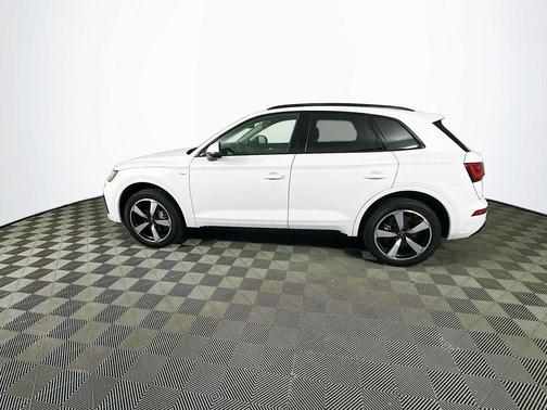 2023 Audi Q5 45 S line quattro Premium
