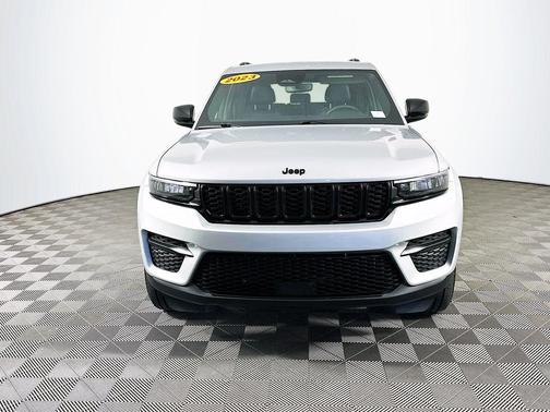 2023 Jeep Grand Cherokee Altitude