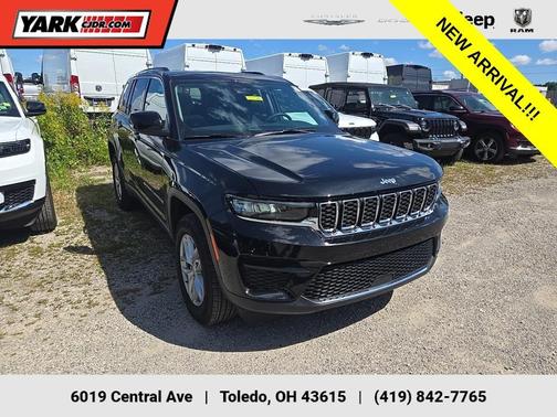 2023 Jeep Grand Cherokee Laredo