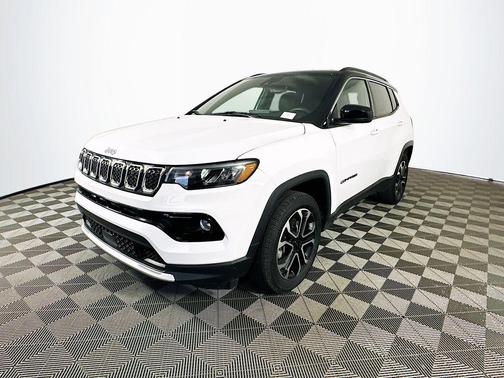 White 2023 Jeep Compass Limited