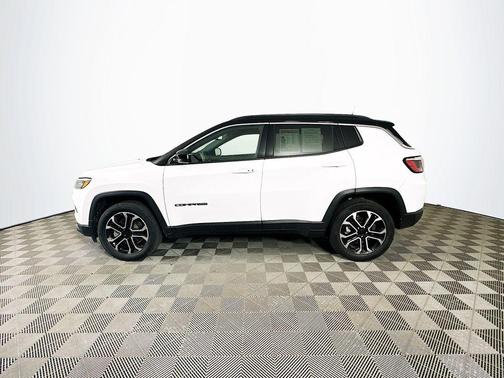 White 2023 Jeep Compass Limited
