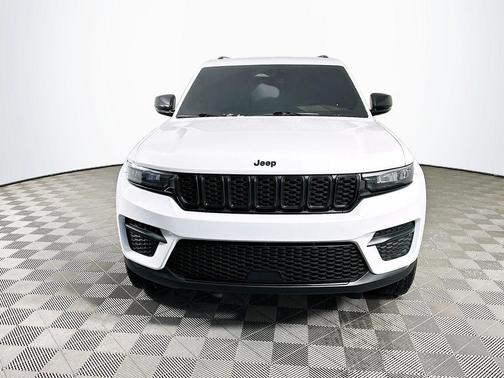 2024 Jeep Grand Cherokee Laredo