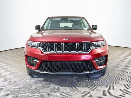 Red 2023 Jeep Grand Cherokee Laredo