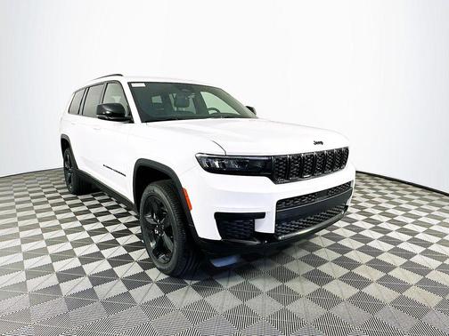 2025 Jeep Grand Cherokee L Laredo