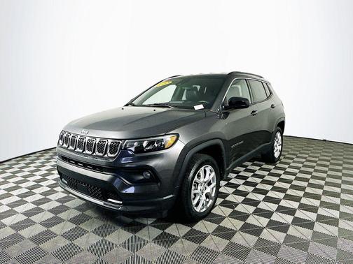 2023 Jeep Compass Latitude Lux