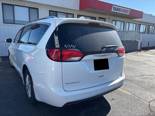 2018 Chrysler Pacifica Touring-L Plus