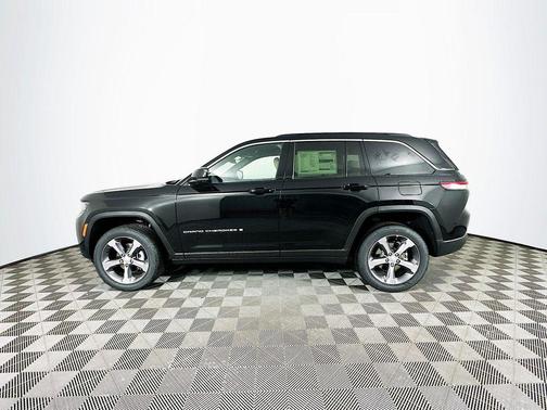 Black 2026 Jeep Grand Cherokee Limited