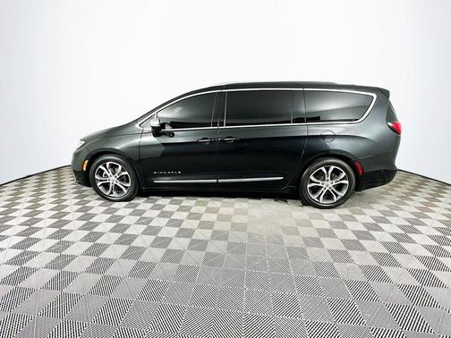 2022 Chrysler Pacifica Pinnacle