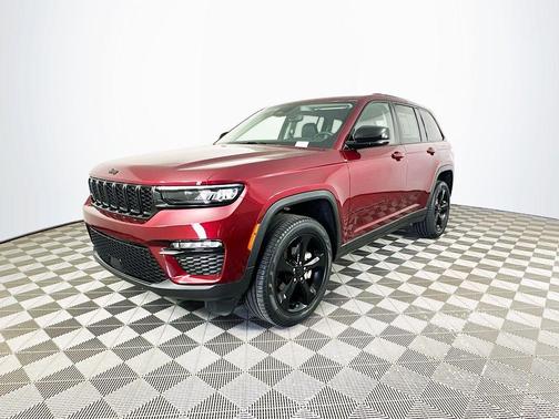 Red 2023 Jeep Grand Cherokee Limited