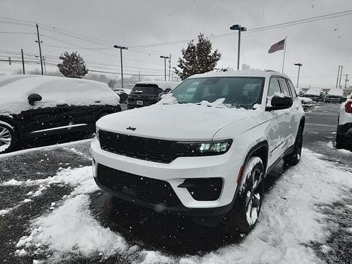 2023 Jeep Grand Cherokee Altitude