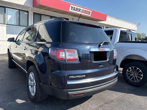 2015 GMC Acadia SLE-2