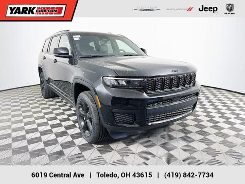 2025 Jeep Grand Cherokee L Laredo