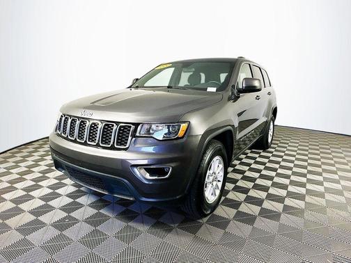2020 Jeep Grand Cherokee Laredo E