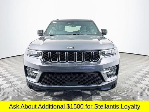 2025 Jeep Grand Cherokee Laredo