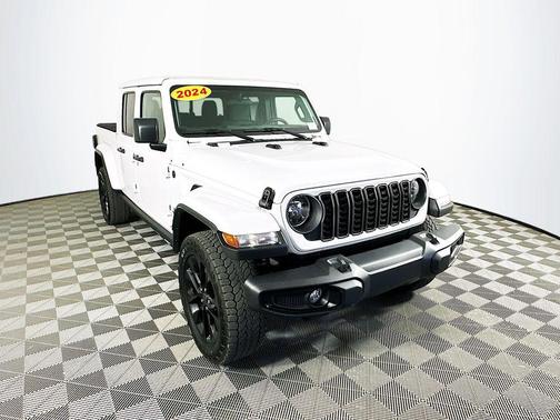 White 2024 Jeep Gladiator Nighthawk