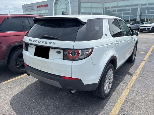 Fuji White 2019 Land Rover Discovery Sport SE