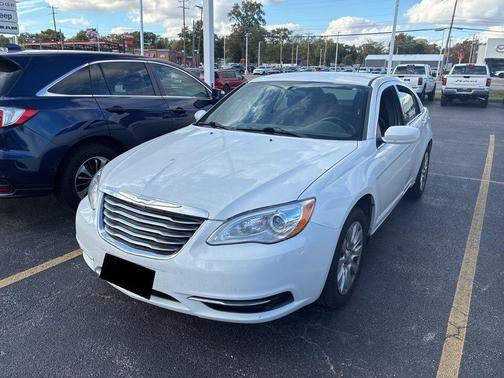2014 Chrysler 200 LX