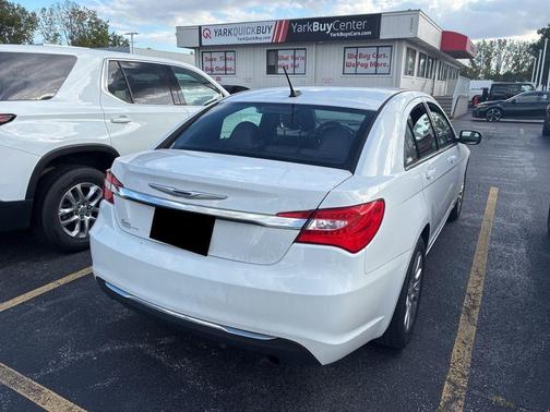 2014 Chrysler 200 LX