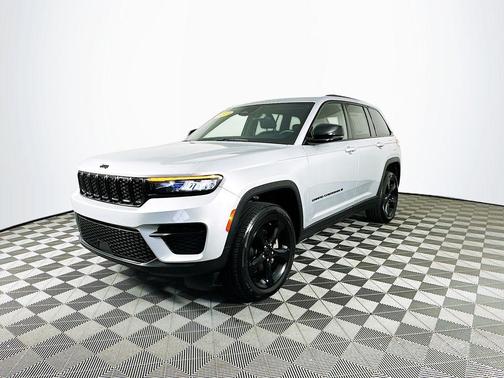 2023 Jeep Grand Cherokee Altitude